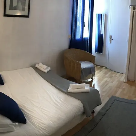 Du Commerce Hotel